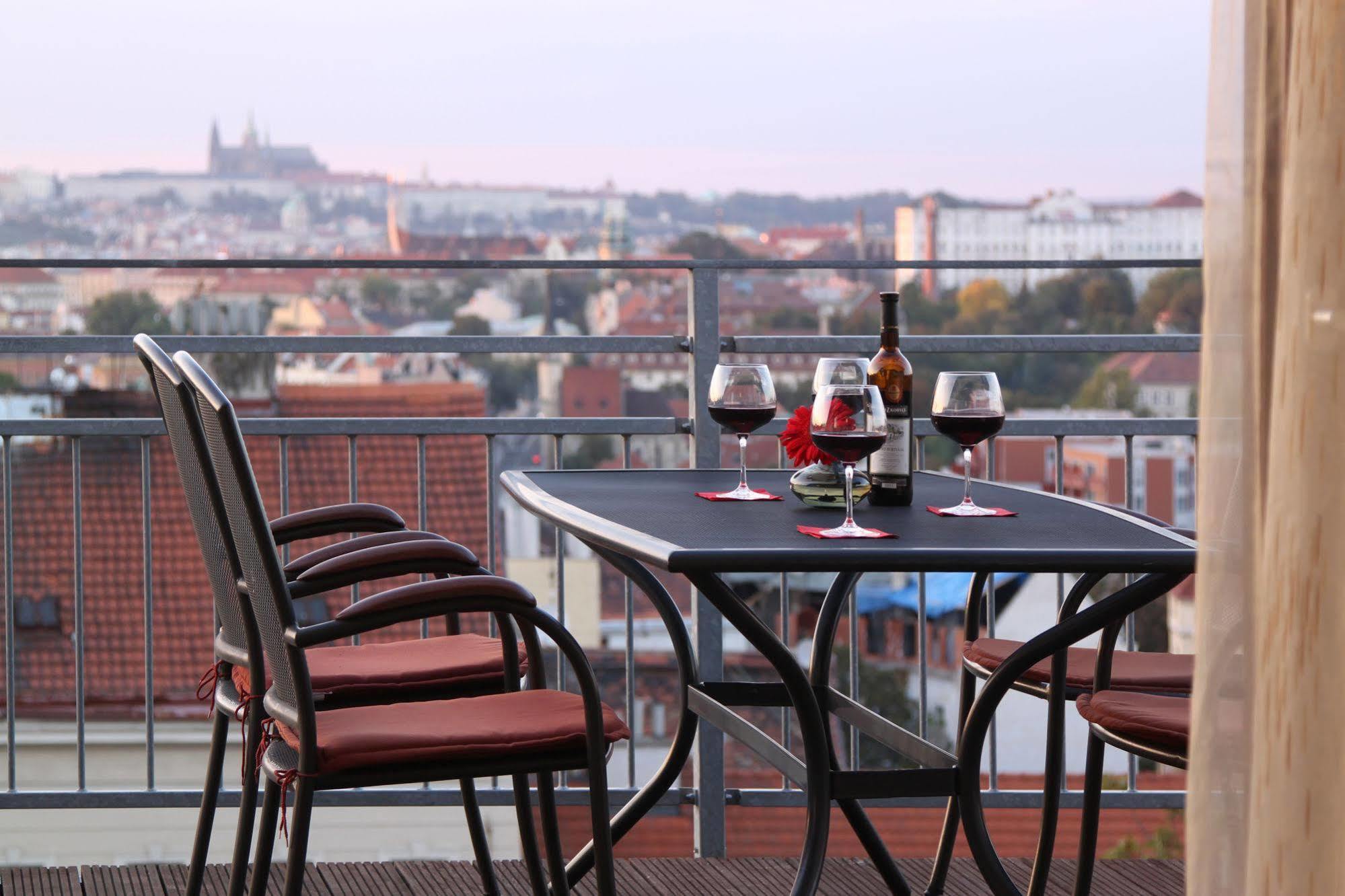 Rezidence Vysehrad Hotel Prague Exterior photo